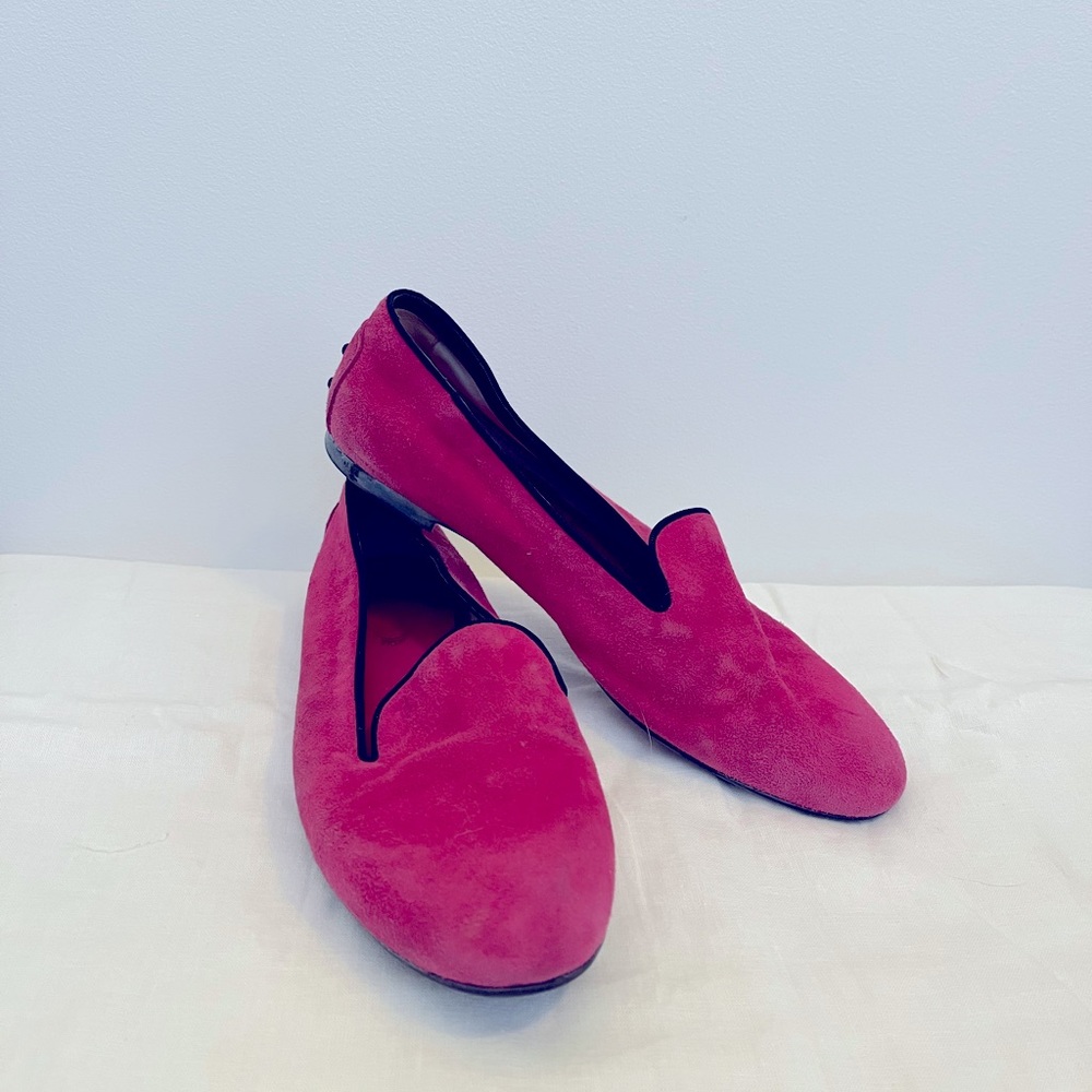 Tod’s suede velvet pink flats. Size 37. Excellent condition.